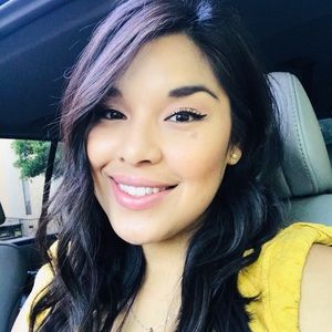 Meet your Posher, Janelle